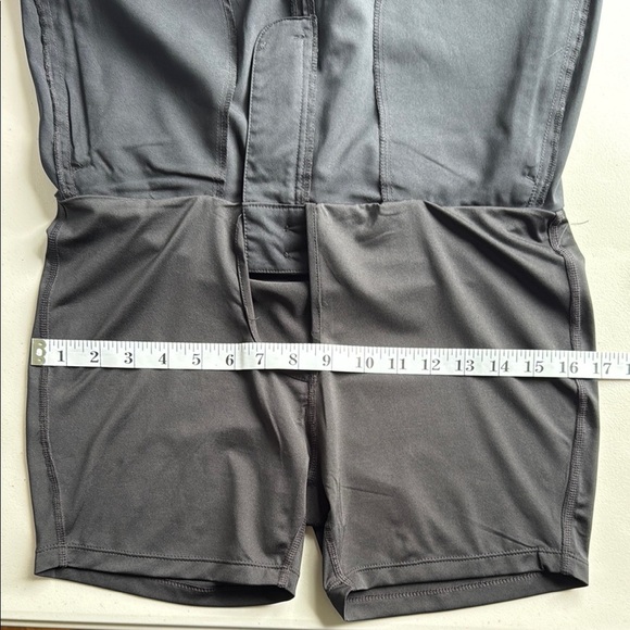 Maggie Lane Black Athletic Skort with Zip Pockets - Picture 11 of 14